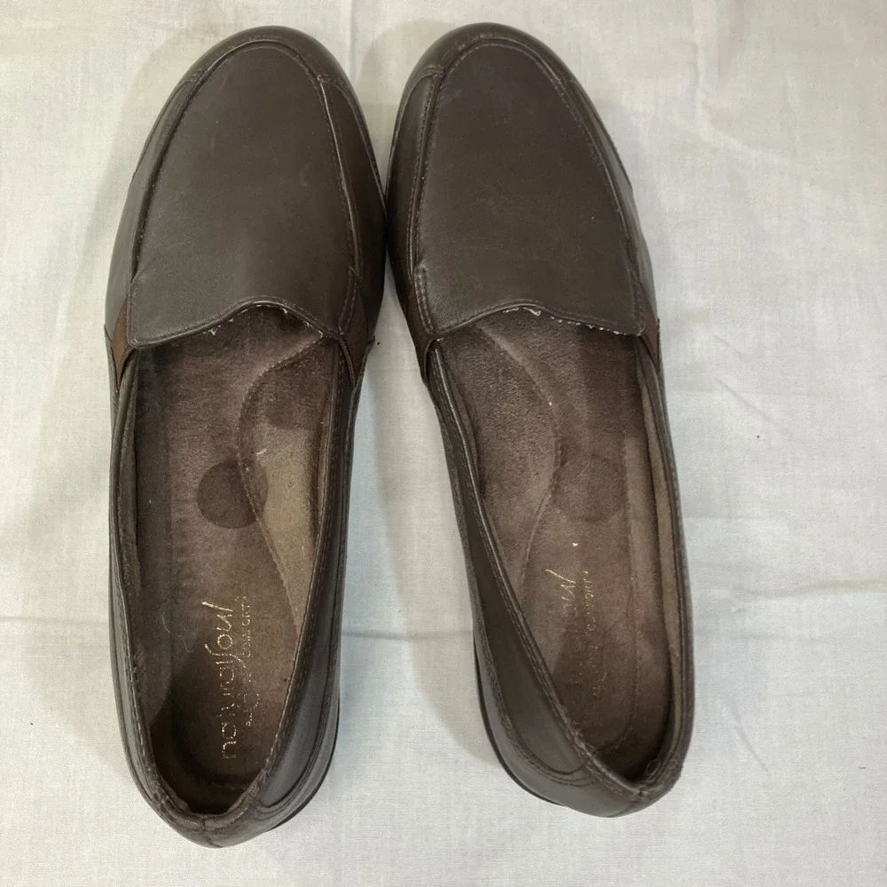 Natural Soul Carryon Womens 10M Brown Leather Slip On Loafers All-Thru Comfort